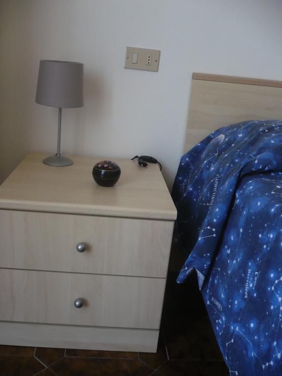 Appartamento Michela Brenzone sul Garda Rum bild