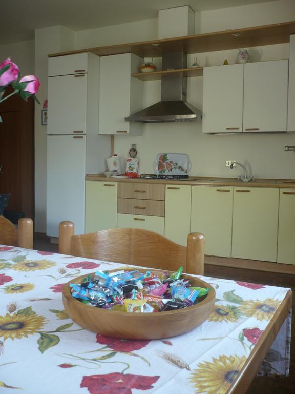 Appartamento Michela Brenzone sul Garda Rum bild